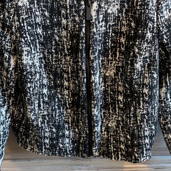 Vince Camuto Zip Up Jacket size Small! - Picture 3 of 8